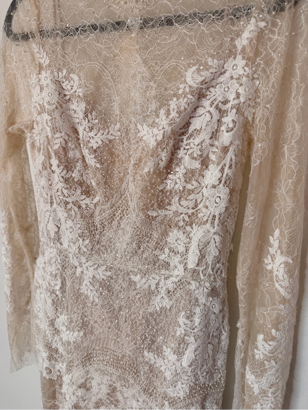 Watters Frances High-Neck Lace Sheath Wedding Gown Sz 8 - Picture 4 of 7